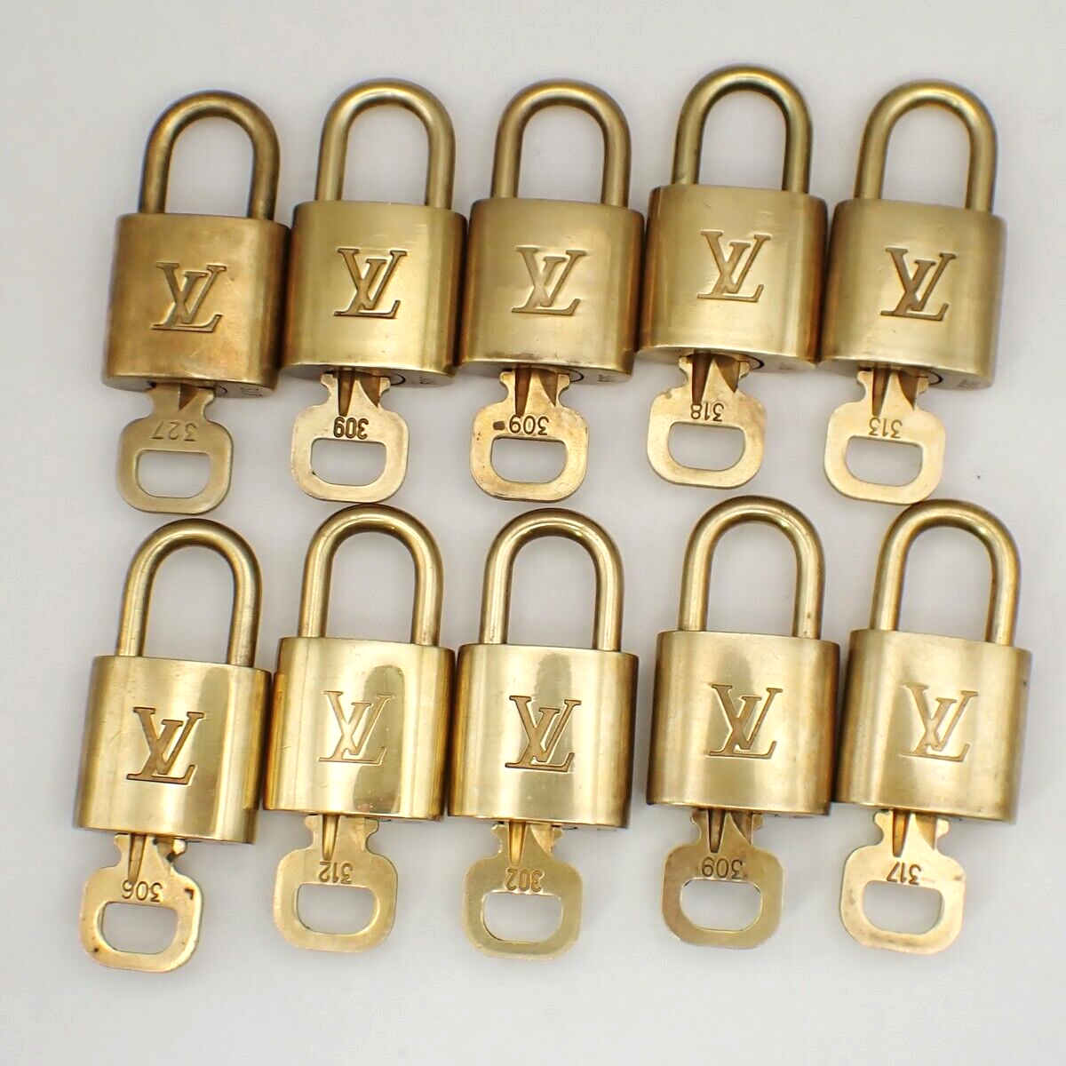 LOUIS VUITTON LV 10 Set  Padlock Key Bag Charm Cadena Gold Plated France 37YF814
