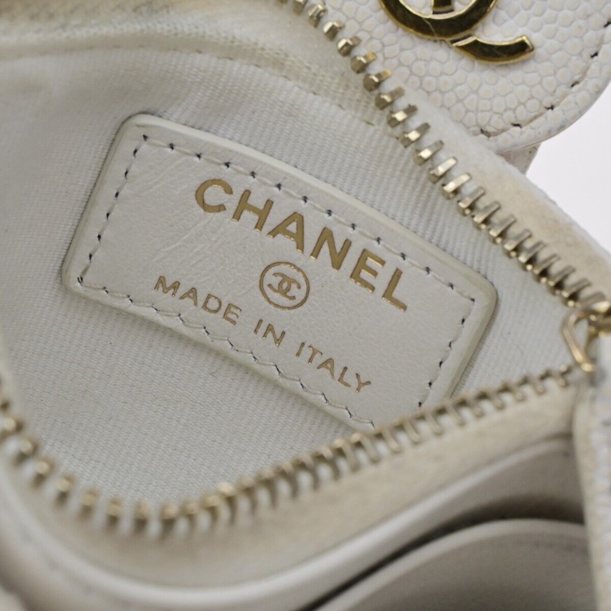 CHANEL CC Logo Bifold Compact Wallet Grained Calfskin Leather White GHW 30ED889
