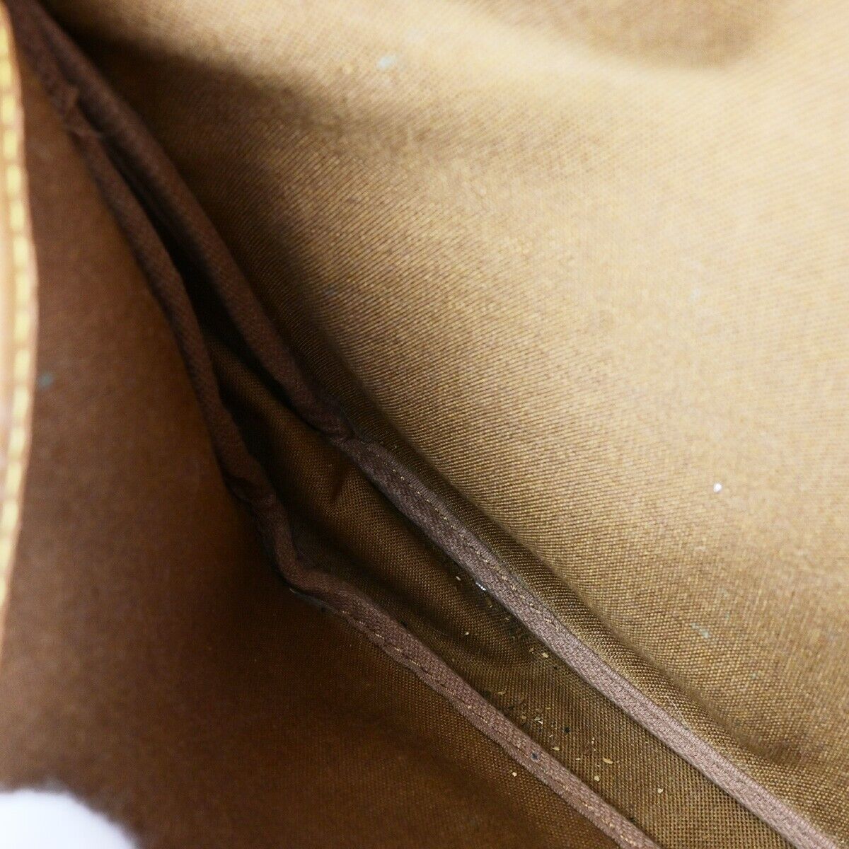 LOUIS VUITTON Logo Saumur 30 Shoulder Bag Monogram Leather Brown M42256 88ED062