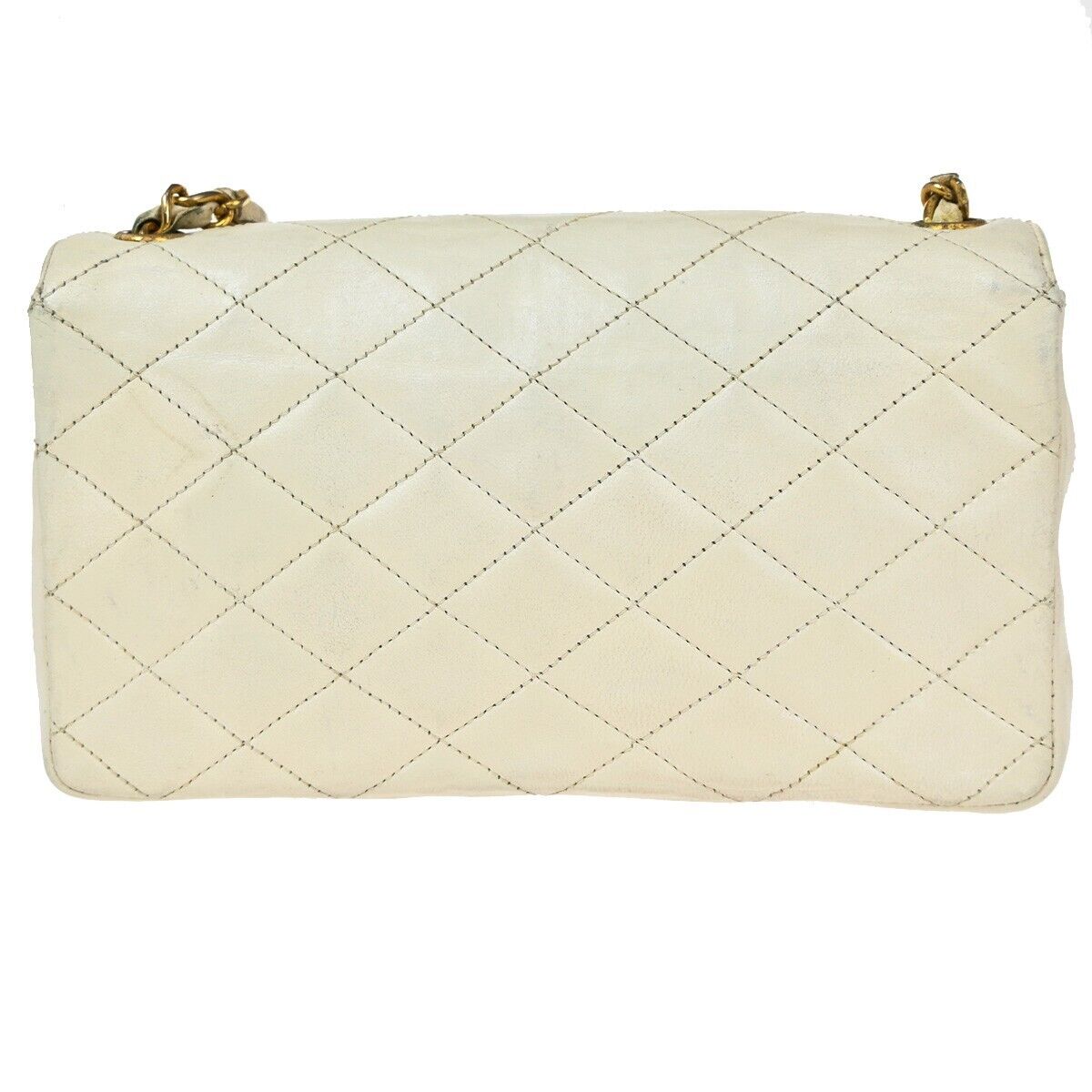CHANEL CC Logo Matelasse Chain Shoulder Bag Leather White GHW Vintage 650RJ771