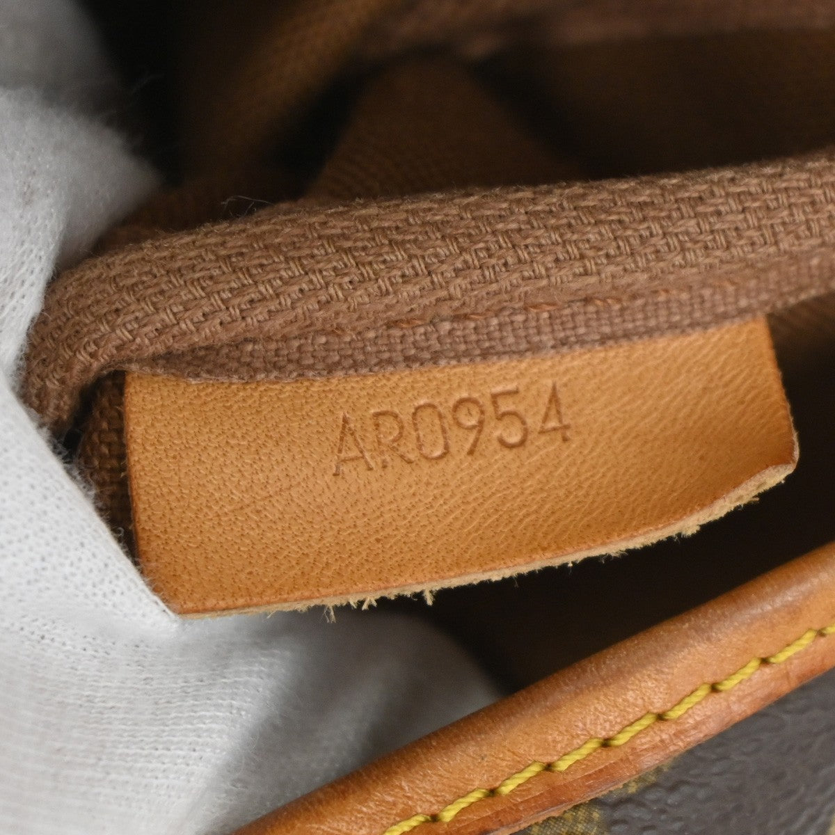 LOUIS VUITTON Logo Saumur 30 Shoulder Bag Monogram Leather Brown M42256 18TA319