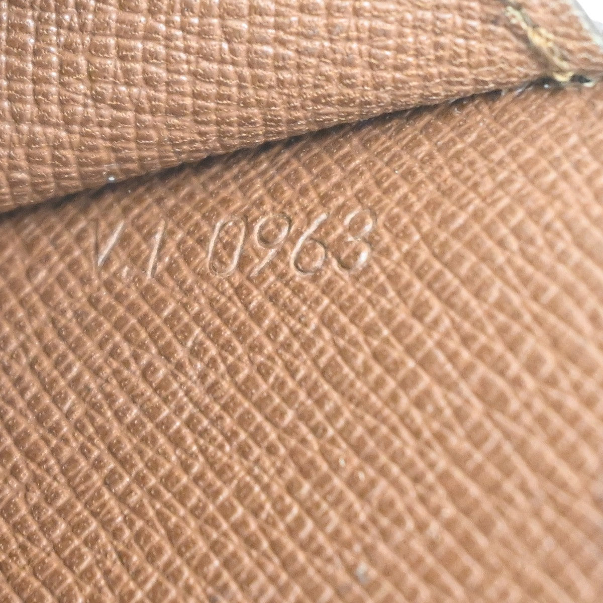 LOUIS VUITTON Courcelles Shoulder Bag Monogram Leather Brown M51375 30KB628