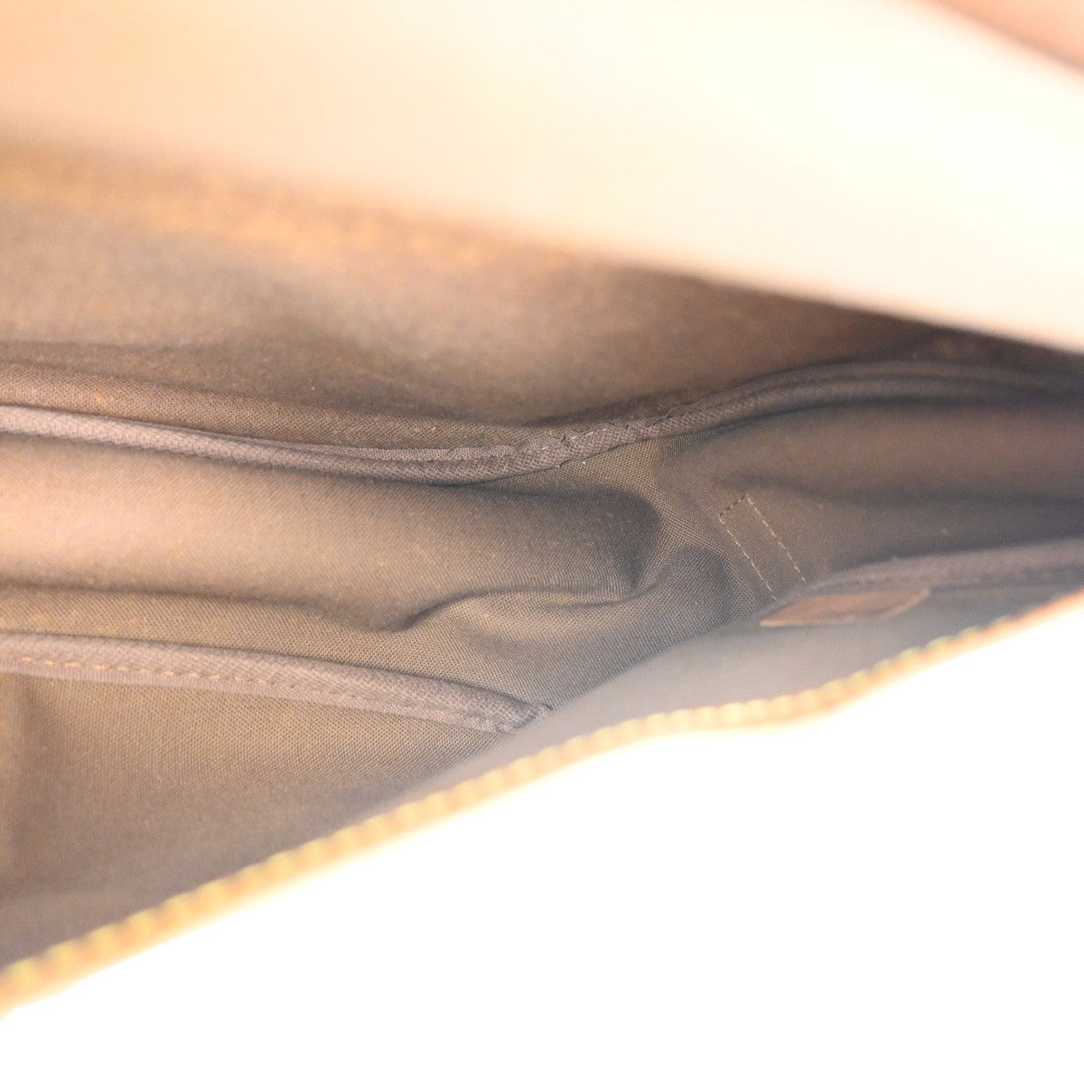 LOUIS VUITTON Saumur 35 Shoulder Bag Monogram Leather BN France M42254 84MA279