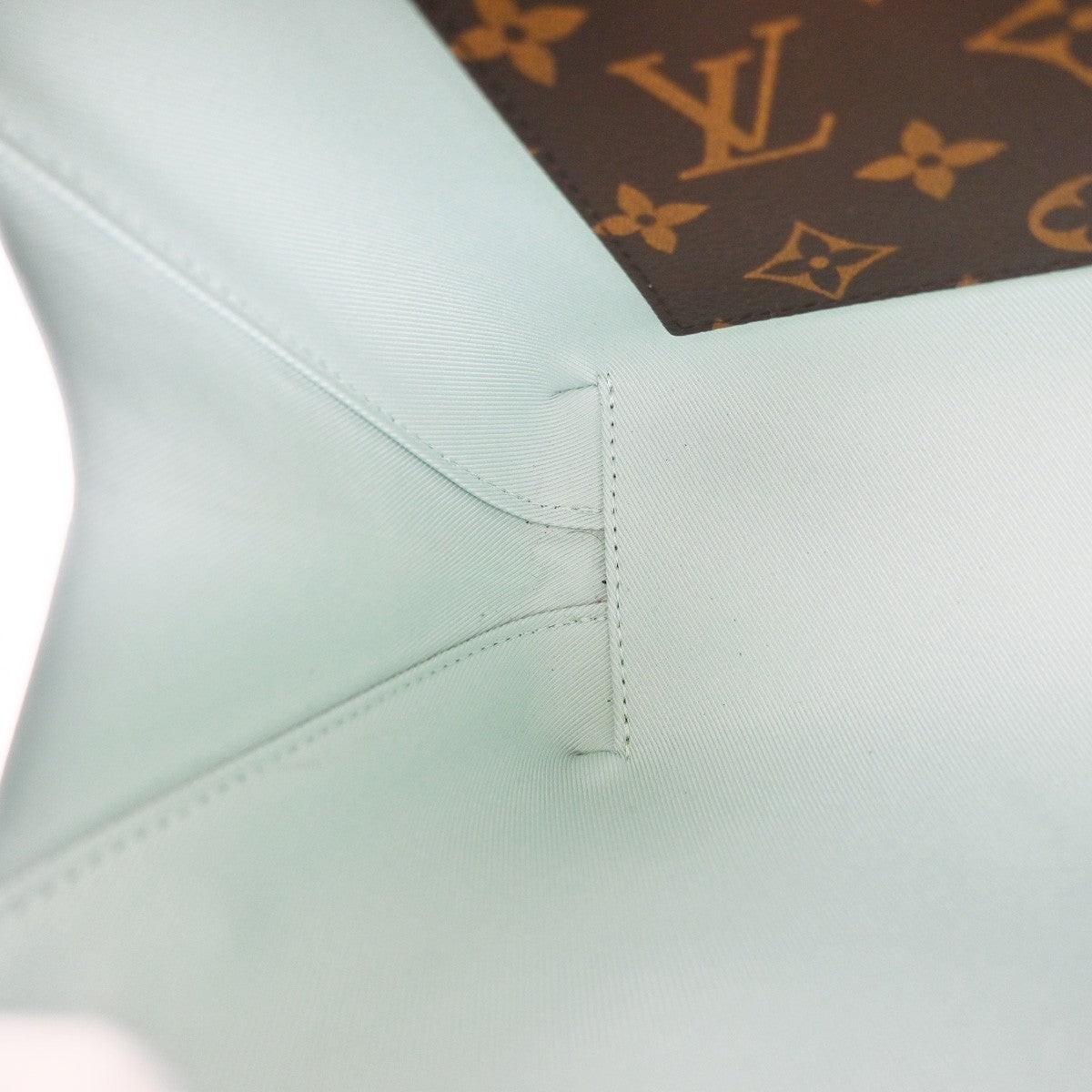 LOUIS VUITTON Venice Shoulder Bag Vernis Monogram Green Brown M52756 57KP514