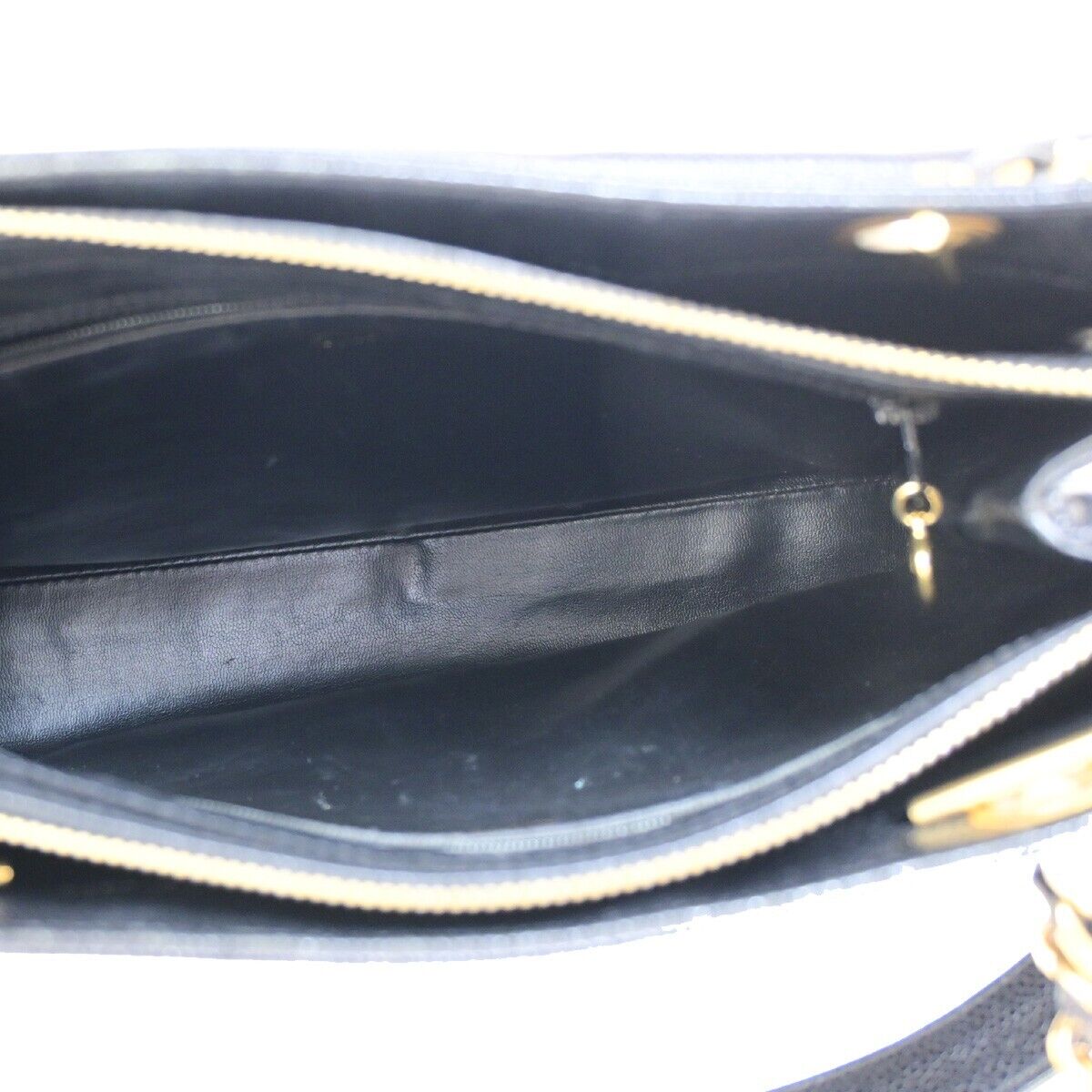CHANEL CC Logo Chain Shoulder Bag Caviar Skin Leather Black GHW Italy 690RF155