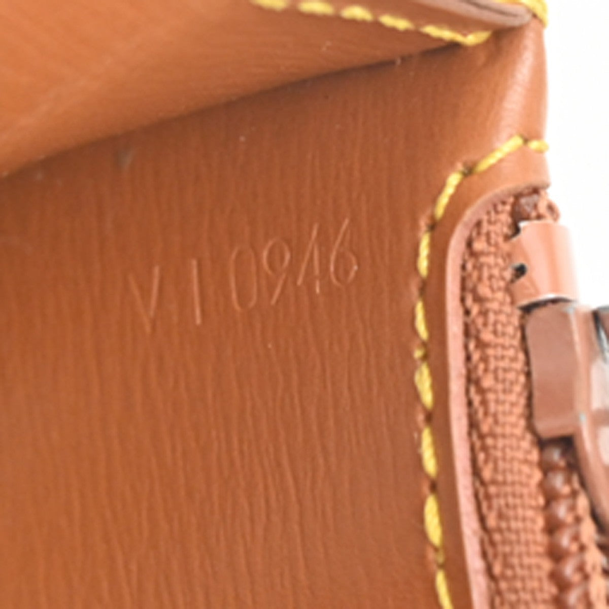 LOUIS VUITTON Santur Tilsit Bum Bag Epi Leather 85/34 Brown GHW M52603 33ZA333