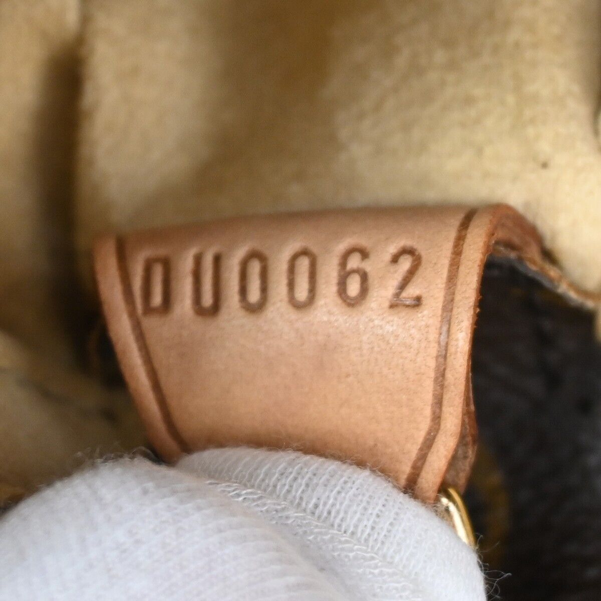 LOUIS VUITTON Logo Looping GM Shoulder Bag Monogram Leather Brown M51145 73ED287