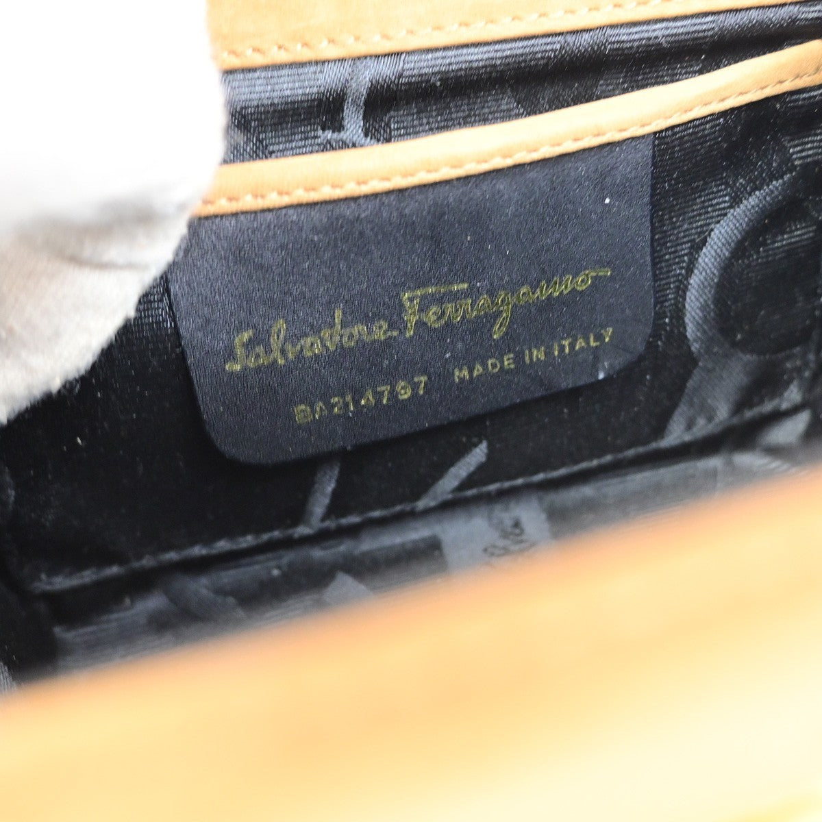 SALVATORE FERRAGAMO Logo Gancini Mini Shoulder Bag Suede Leather Beige 36KD112