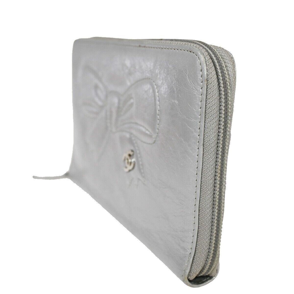 CHANEL CC Ribbon Around Zipper Bifold Wallet Purse Leather Silver SHW 60YD723