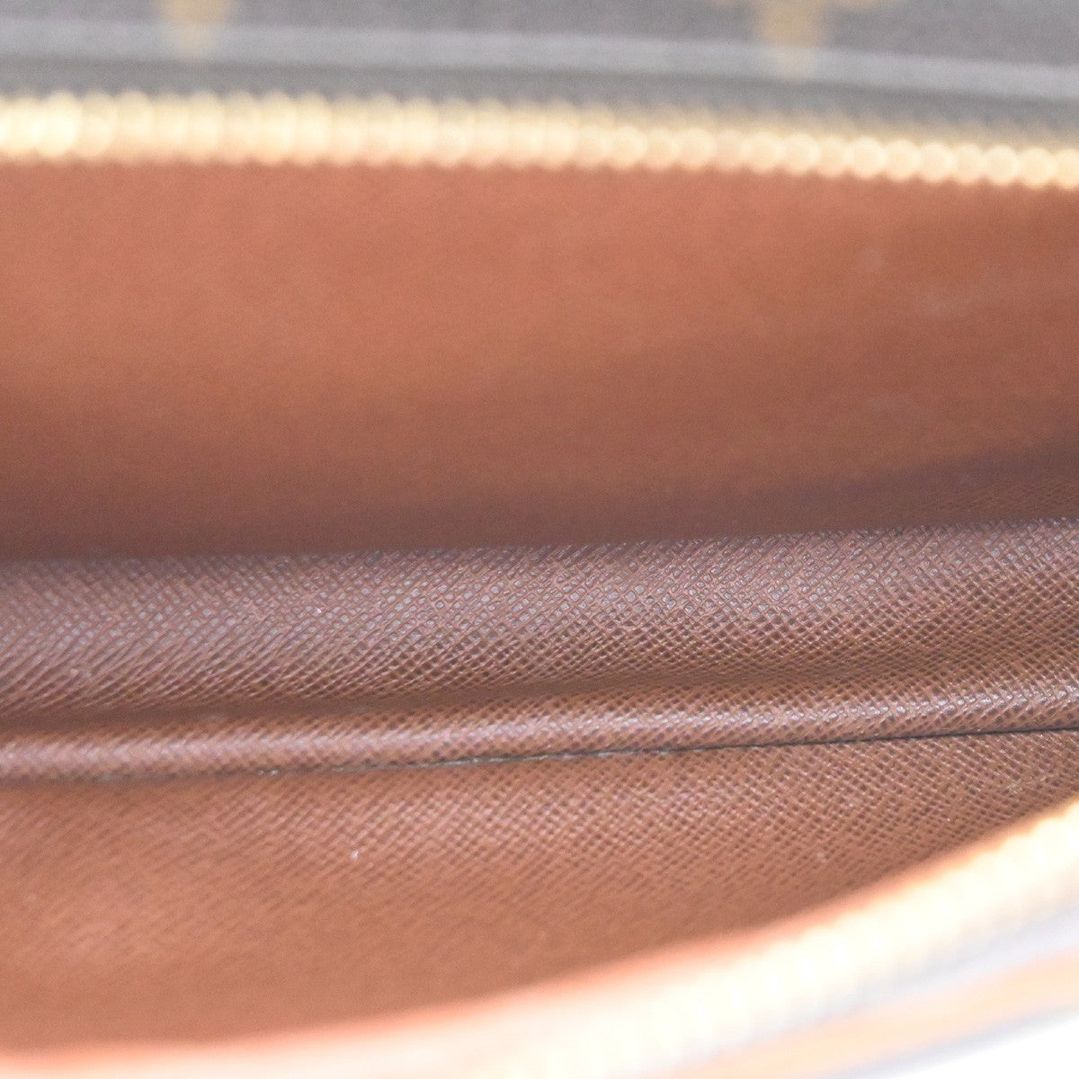 LOUIS VUITTON Nile Crossbody Shoulder Bag Monogram Leather Brown M45244 30CA617