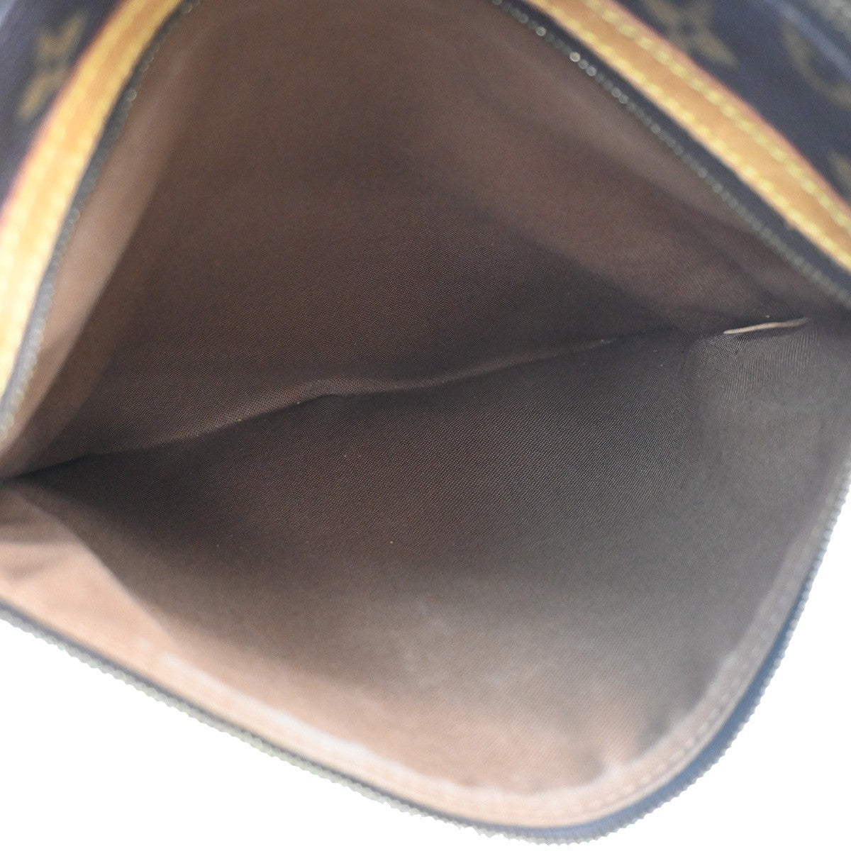 LOUIS VUITTON Pochette Bosphore Shoulder Bag Monogram Leather BN M40044 65PA077