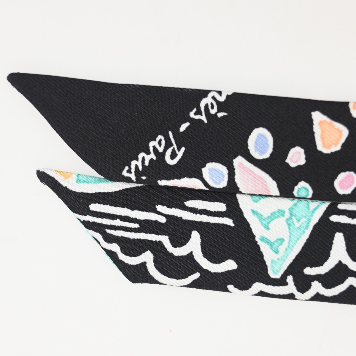 HERMES "Twilly Doll Spring Birds" 100% Silk Black France 09TA611