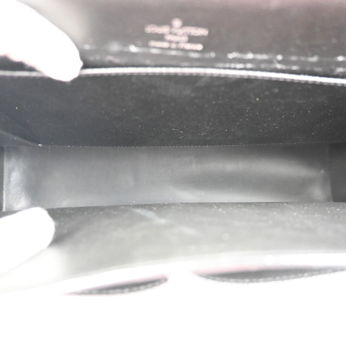 LOUIS VUITTON Serviette Kazan Brifecase Hand Bag Taiga Leather BK M30802 67KC488