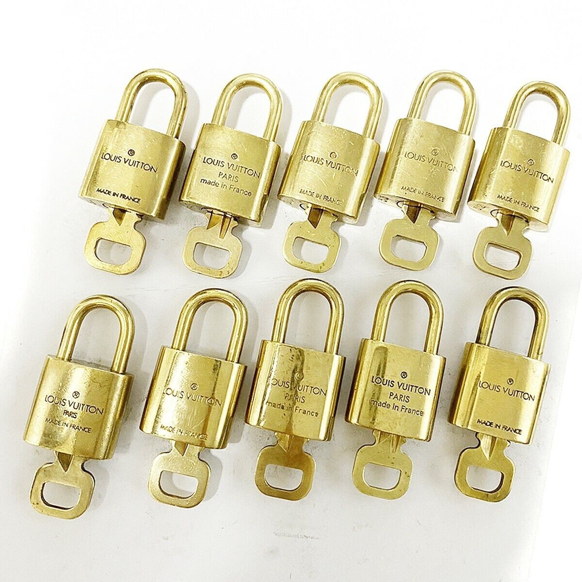 LOUIS VUITTON LV 10 SET PADLOCK KEY BAG CHARM CADENA GOLD-PLATED FRANCE 35MT125