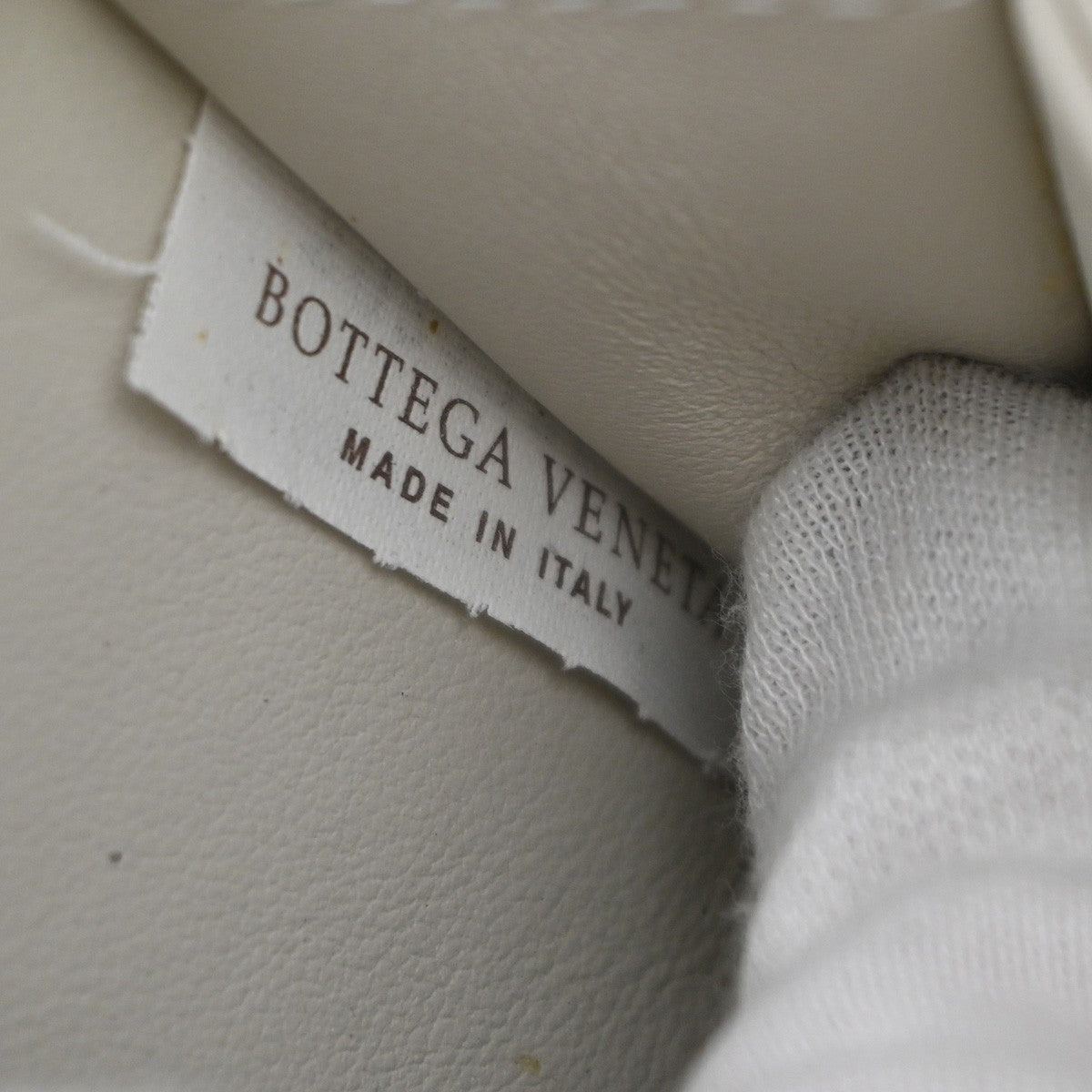 BOTTEGA VENETA Logo Intrecciato Compact Zipper Wallet Leather White 39EG240