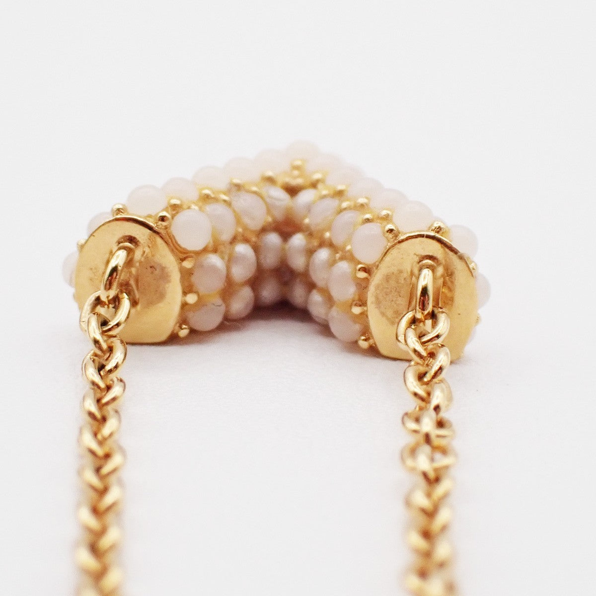 LOUIS VUITTON Collier Essential V  Necklace Imitation Pearl GHW M68358 30CA075