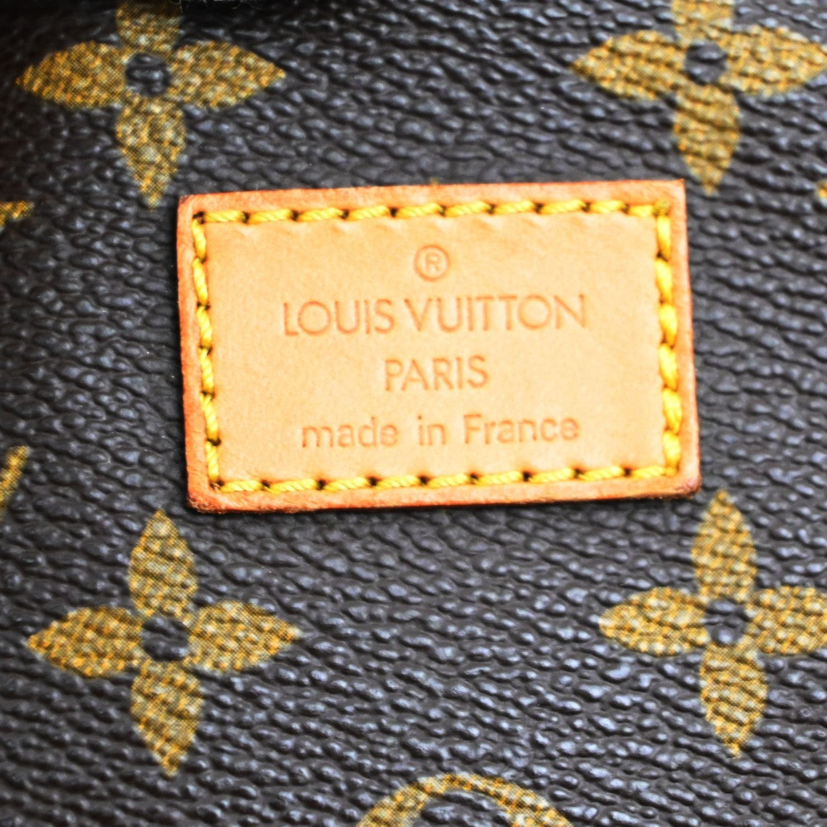 LOUIS VUITTON Saumur 35 Shoulder Bag Monogram Leather BN France M42254 82MA432