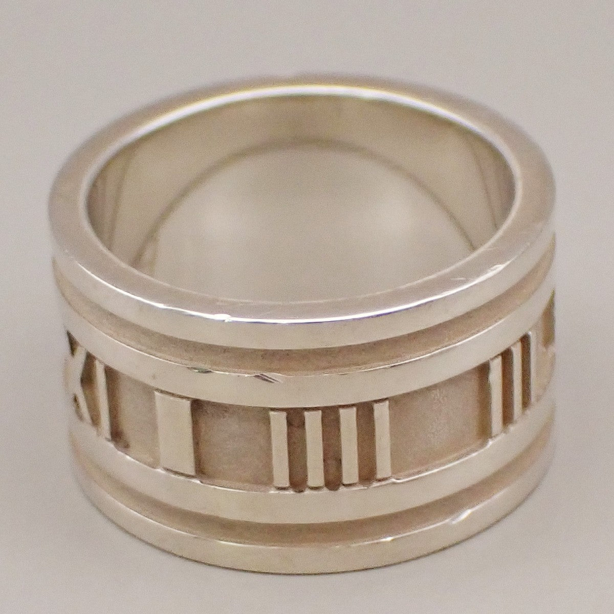 Tiffany & Co. Logo Atlas Ring US #7.5 Silver 925 Roman Numerals 09YH731