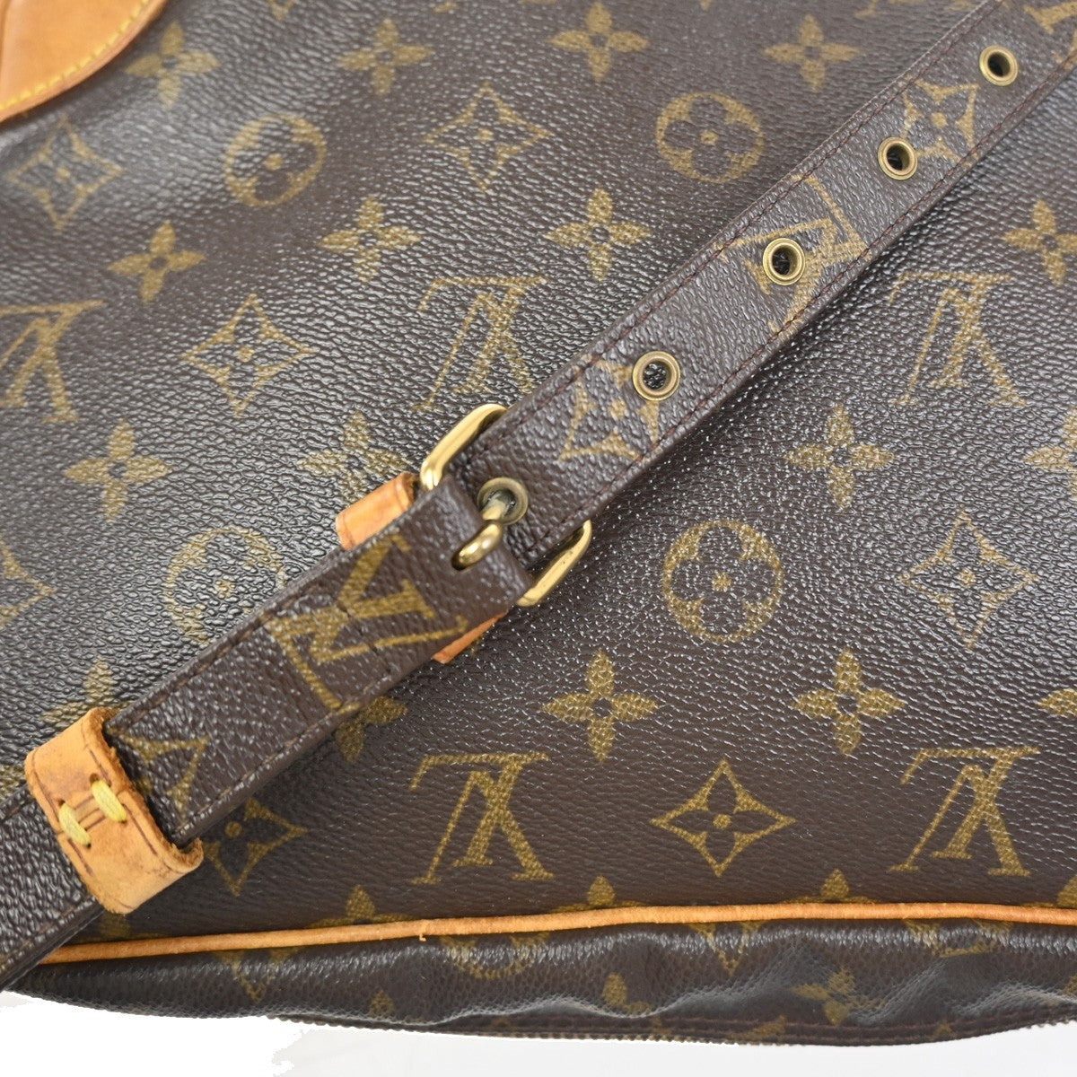 LOUIS VUITTON Nile Crossbody Shoulder Bag Monogram Leather Brown M45244 81ZA337