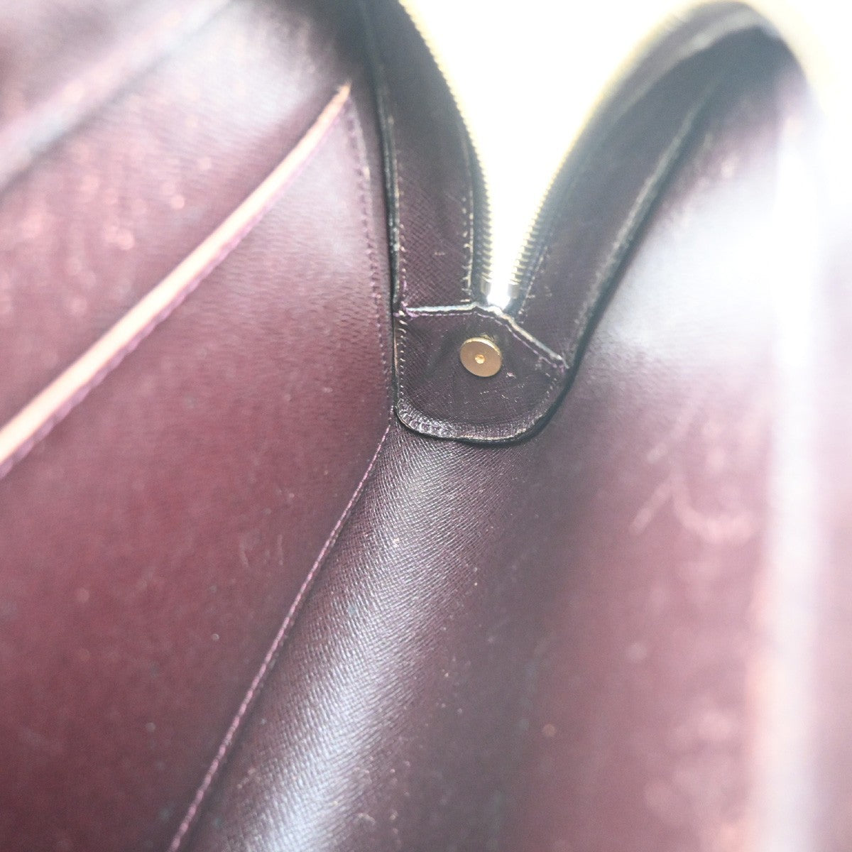 LOUIS VUITTON Baikal Clutch Hand Bag Taiga Leather Acajou France M30186 02MA157