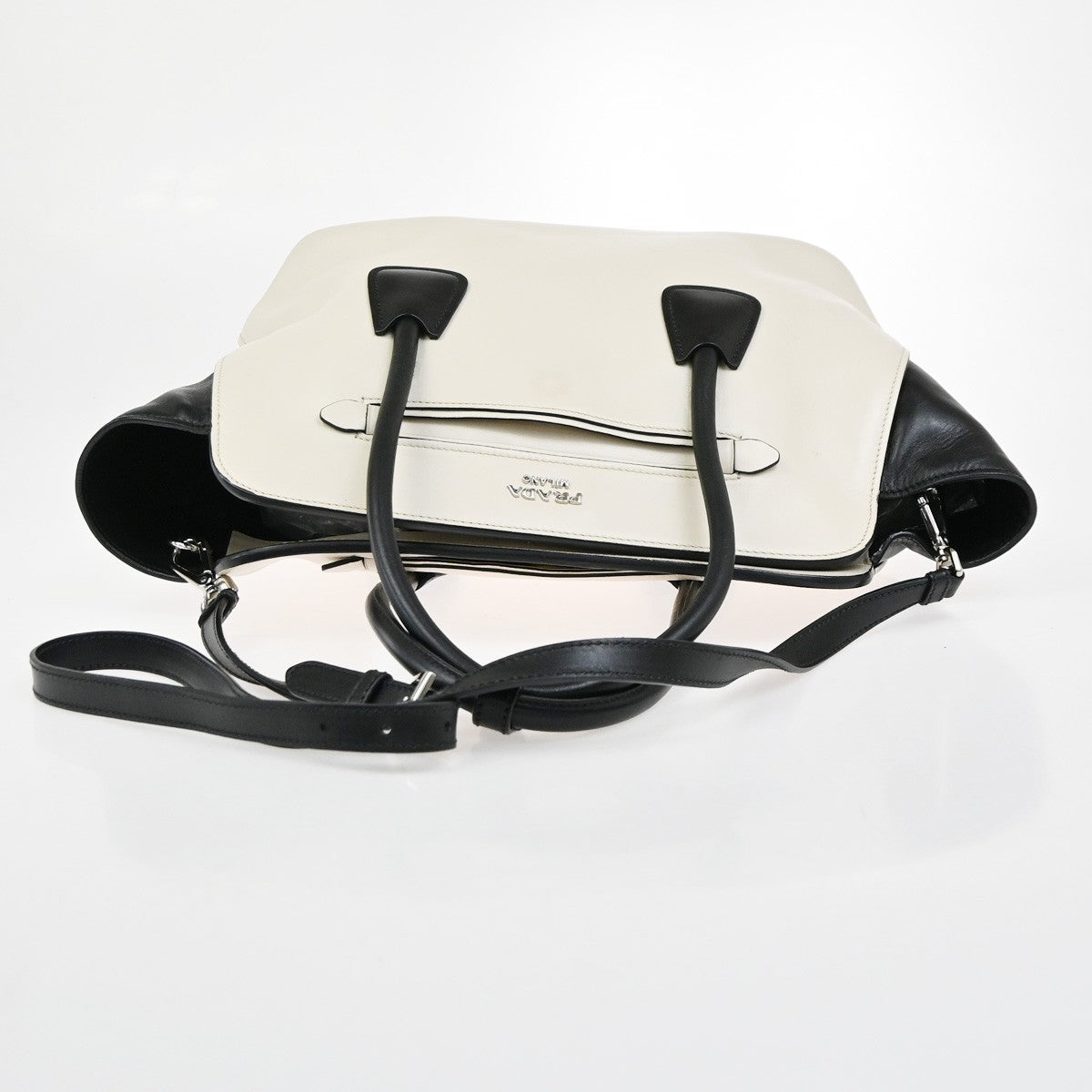 PRADA City Calf Bicolor 2Way Shoulder Tote Hand Bag Leather Black White 34KC748