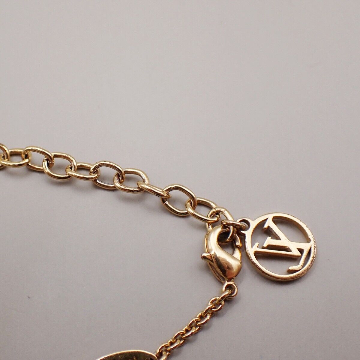 LOUIS VUITTON LV & ME S Chain Bracelet Gold-Plated Italy M67176 64YG574