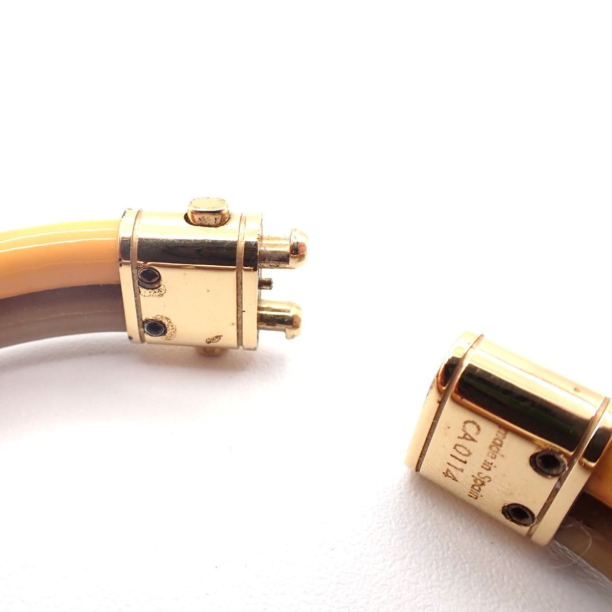 LOUIS VUITTON Keep It Twice Bracelet Patent Leather Khaki Yellow GHW 30KC922