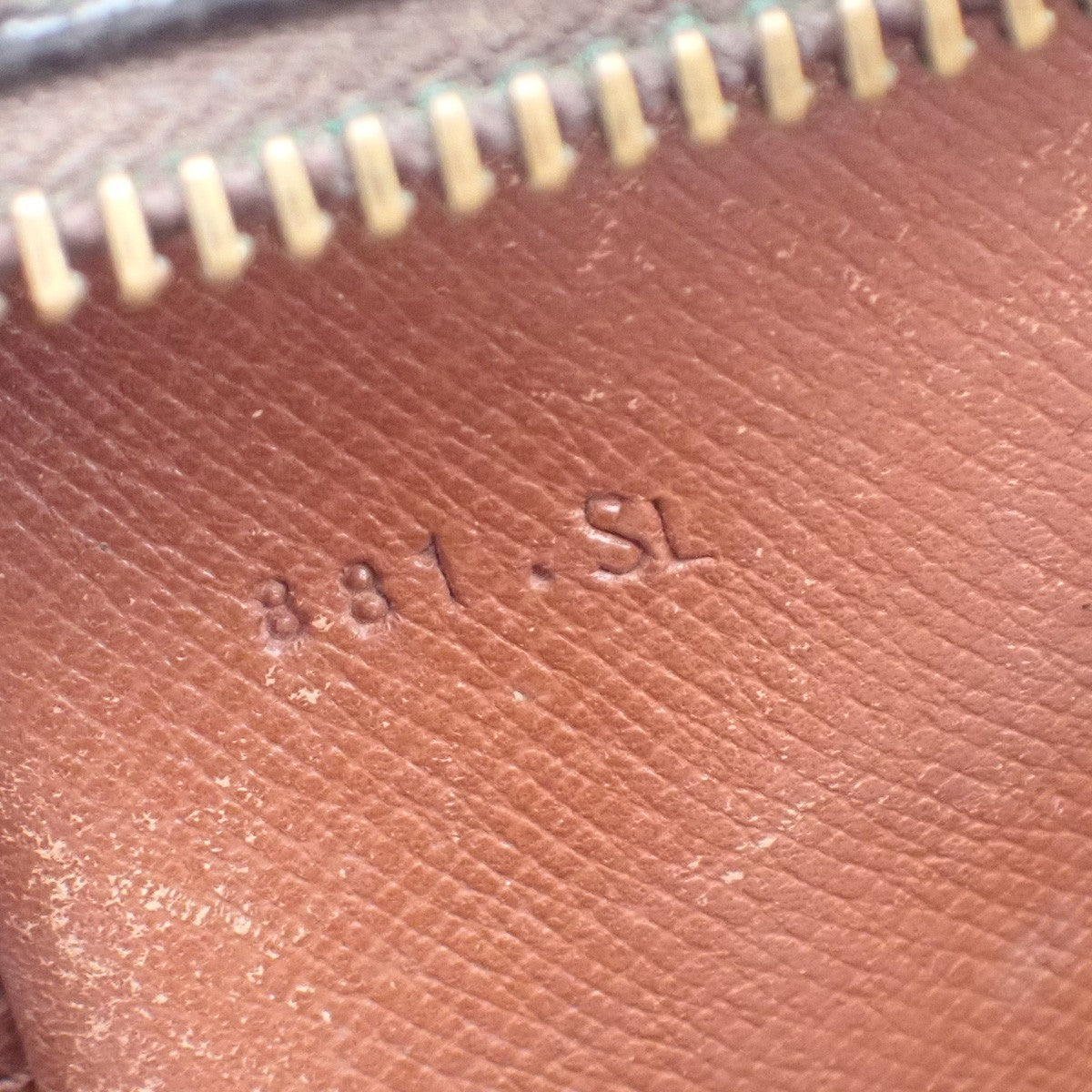 LOUIS VUITTON Compiegne 28 Clutch Hand Bag Monogram Leather Brown M51845 08KC322