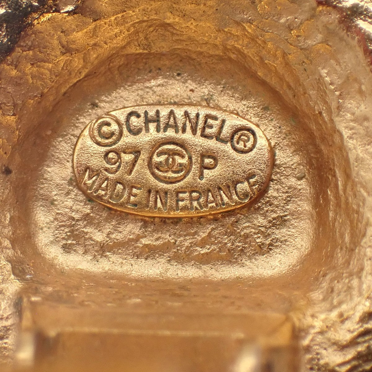 CHANEL CC Logo Button Earring 97P Clip-On Gold-Plated France Vintage 87RL936