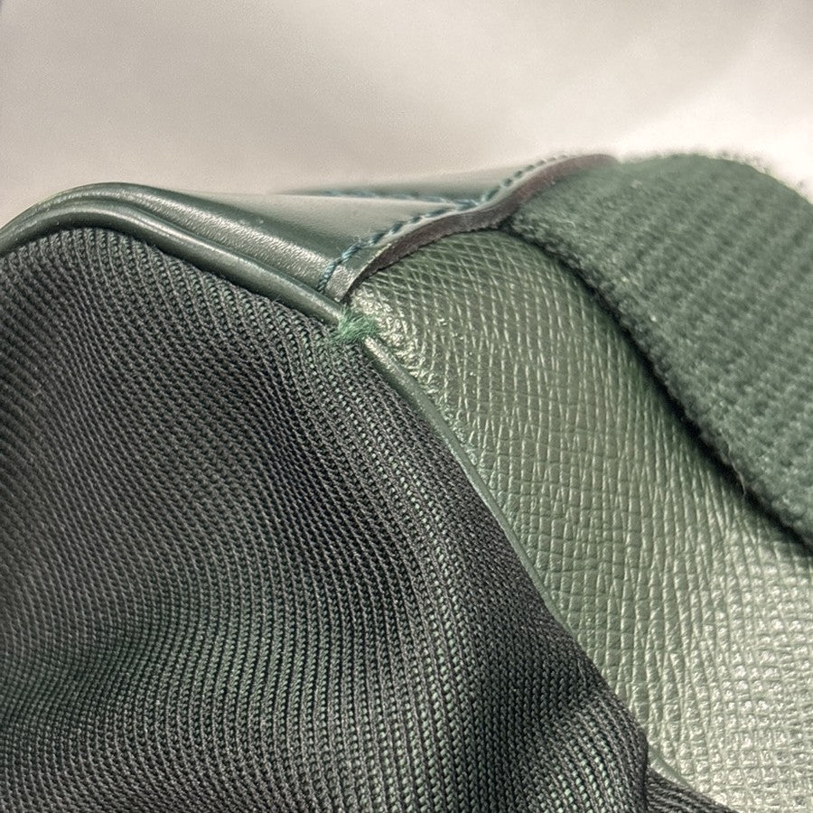 LOUIS VUITTON LV Dersou Shoulder Bag Taiga Leather Green France M30164 37KD101