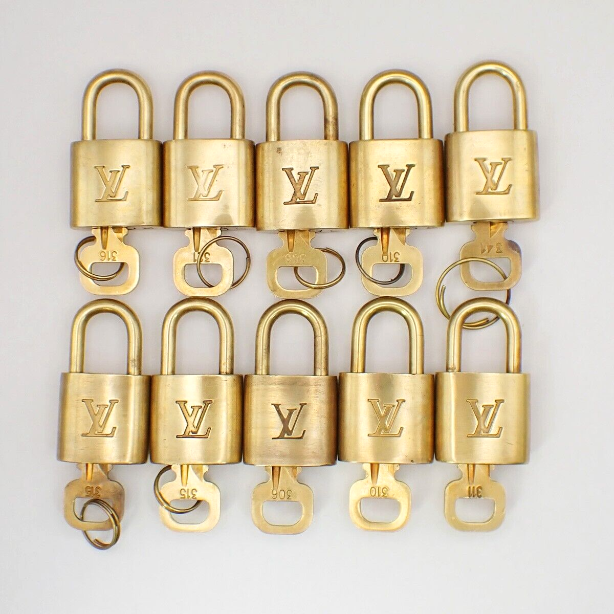 LOUIS VUITTON LV 10 Set  Padlock Key Bag Charm Cadena Gold Plated France 37YF806