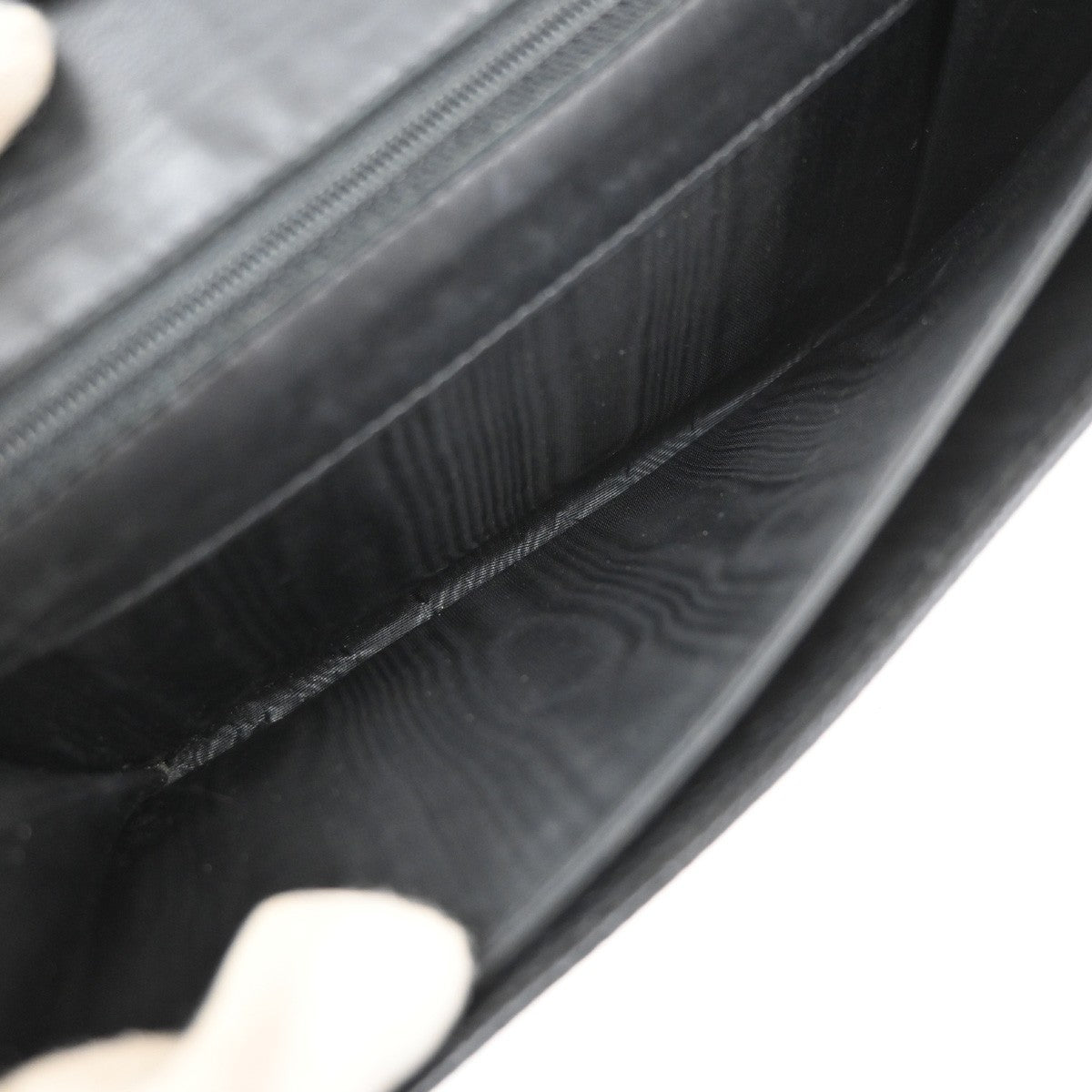 CHANEL CC Logo Bifold Long Wallet Grained Calfskin Leather Black Italy 65MA653