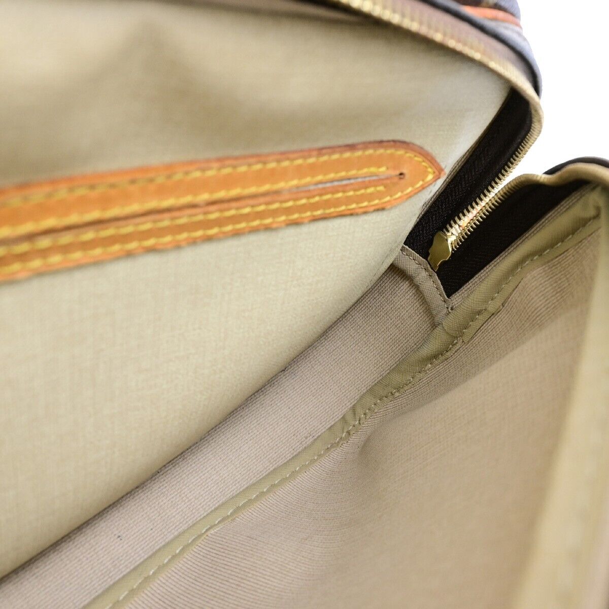 LOUIS VUITTON Reporter PM Crossbody Shoulder Bag Monogram Leather M45254 04FB434