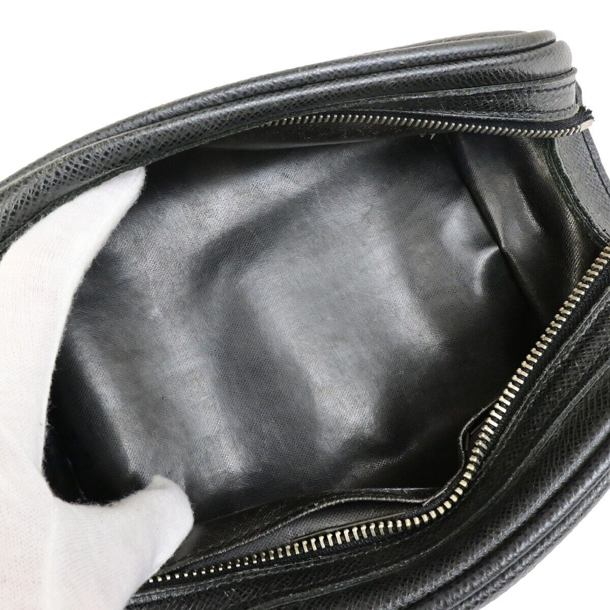 LOUIS VUITTON Trousse Ivan Hand Bag Pouch Taiga Leather Black M32492 04KA463