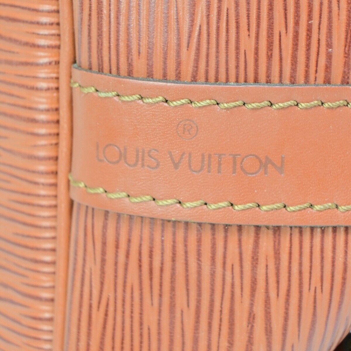 LOUIS VUITTON Petit Noe Drawstring Shoulder Bag Epi Leather Brown M44103 32EB758