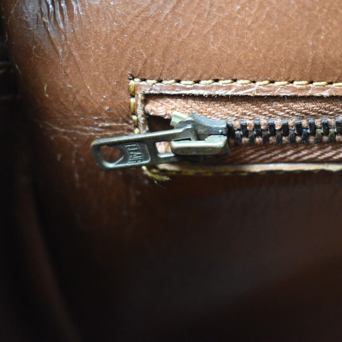 LOUIS VUITTON Sac Bandouliere 30 Shoulder Bag Monogram Leather BN M51364 68SG803