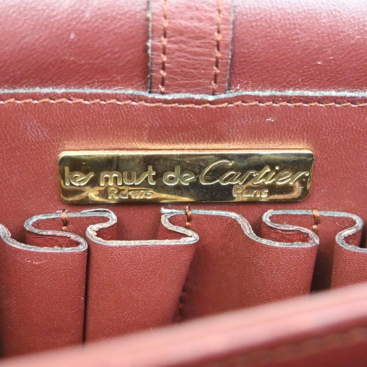 MUST DE CARTIER 2C Logo Shoulder Bag Leather Red GHW Italy 02KP168