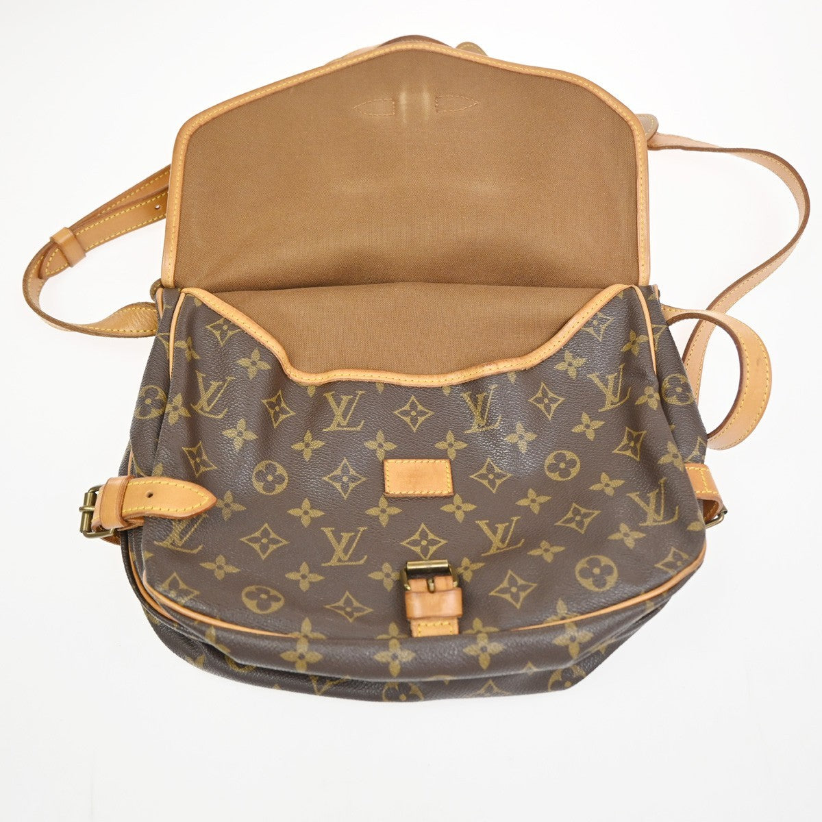LOUIS VUITTON Logo Saumur 30 Shoulder Bag Monogram Leather Brown M42256 72KC902