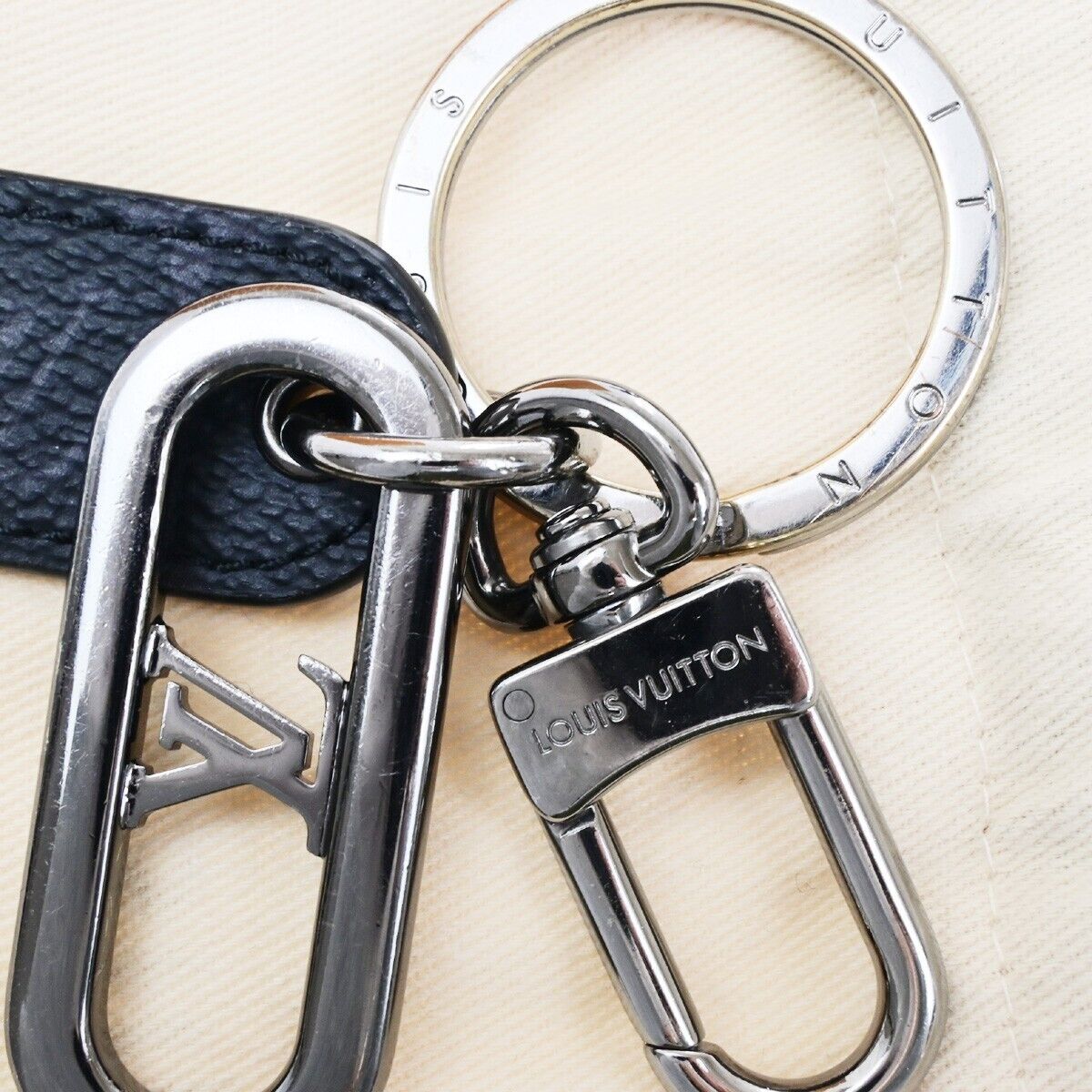 LOUIS VUITTON Porete Cles Key Chain Monogram Eclipse Black SHW M00927 67ED467