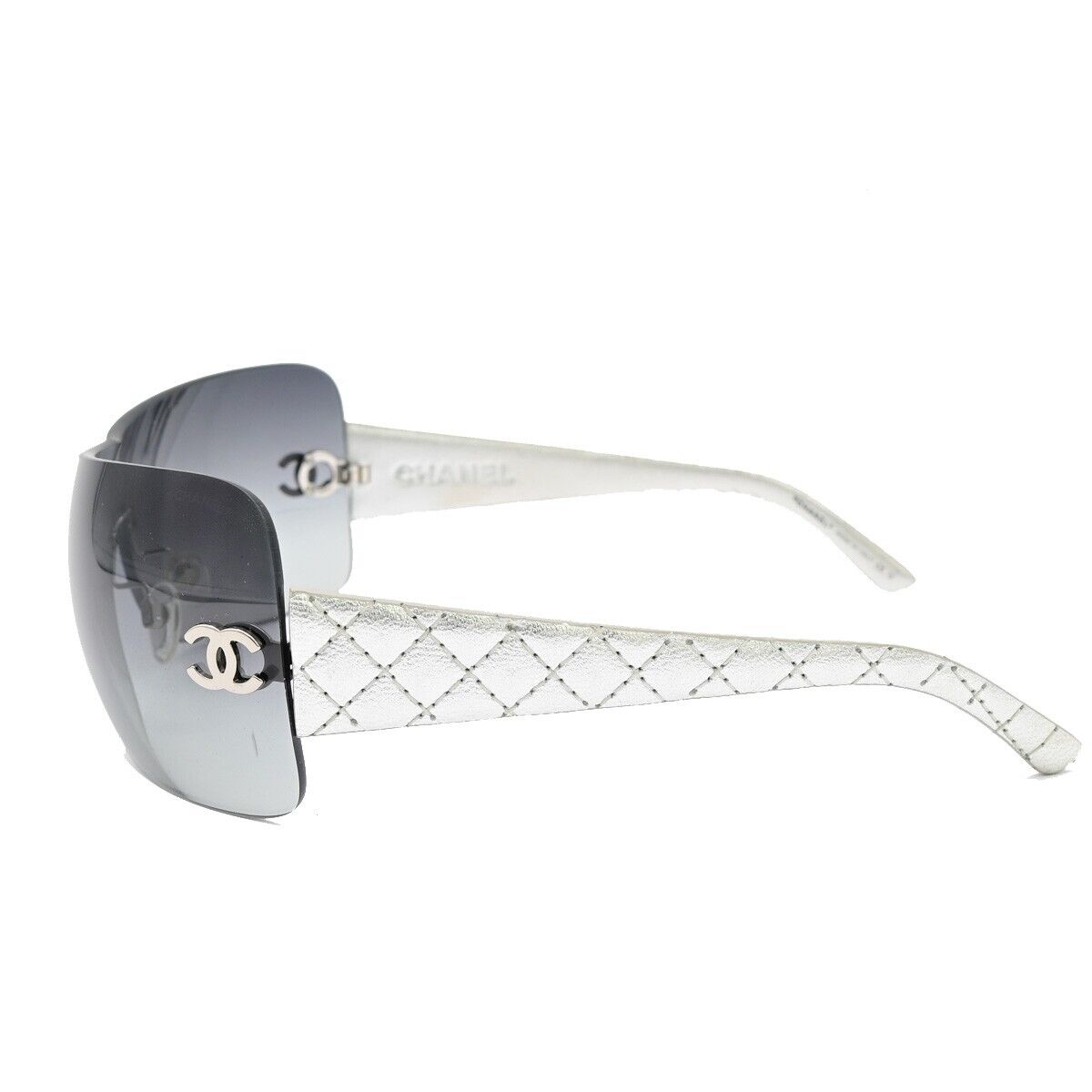 CHANEL CC Logo Matelasse Sunglasses Eye Wear 4157-Q Leather Silver 66YE628