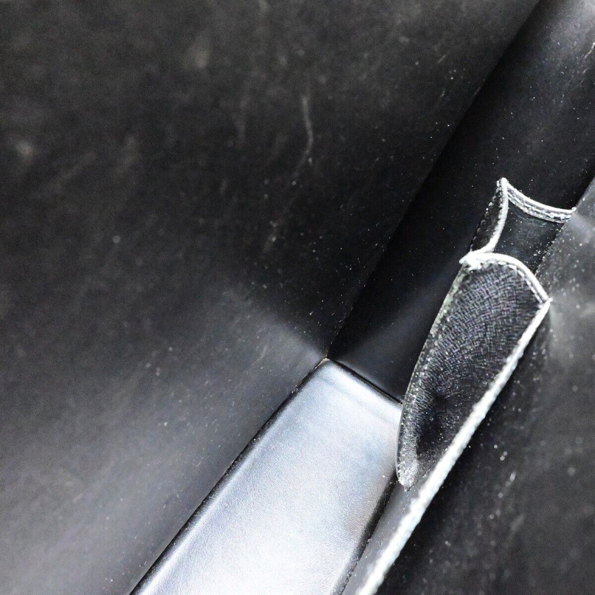 LOUIS VUITTON Porte Documents Lozan Briefcase Hand Bag Taiga BK M30052 61EC575