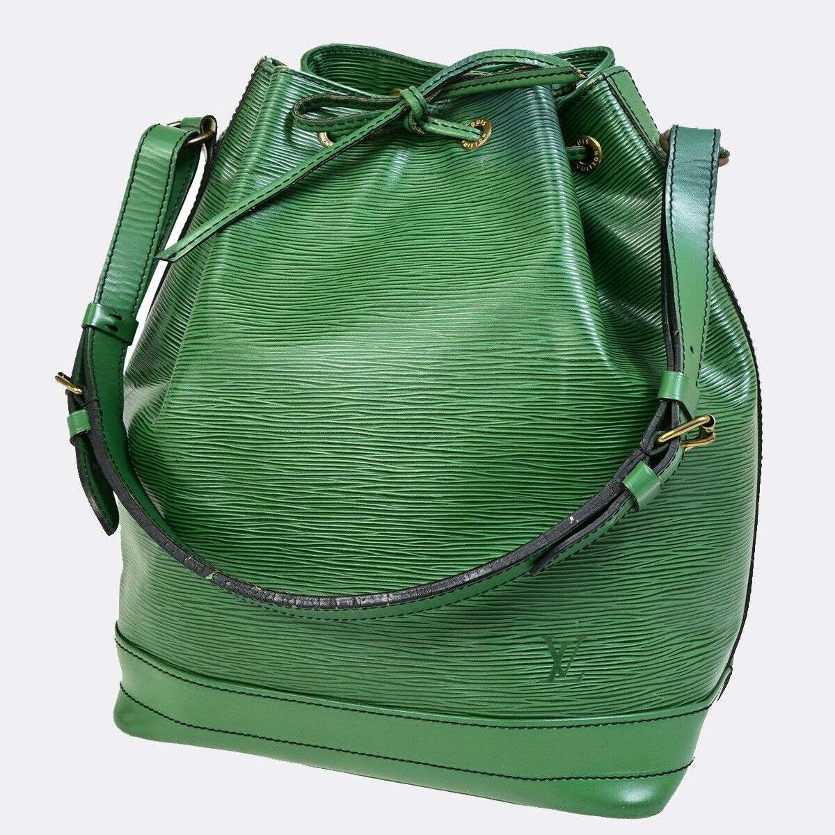 LOUIS VUITTON LV Noe GM Drawstring Shoulder Bag Epi Leather Green M44004 65YF850