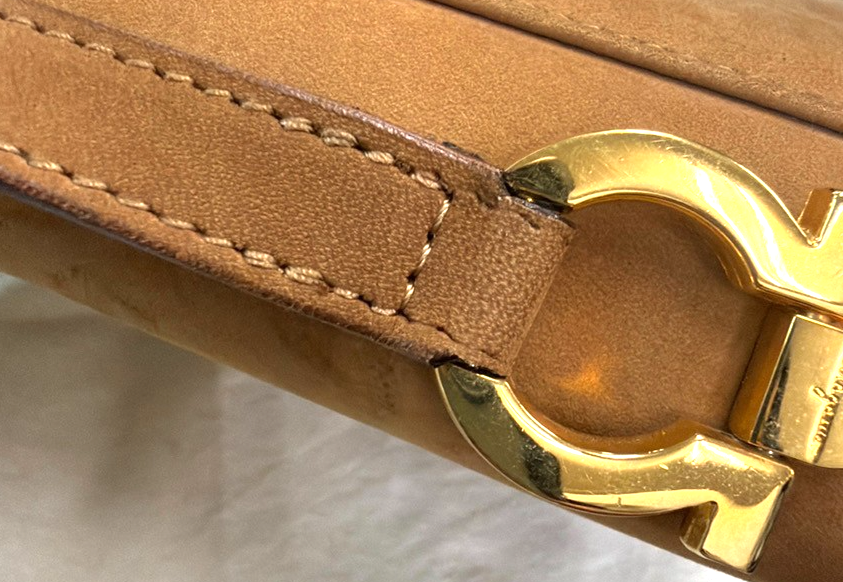 SALVATORE FERRAGAMO Logo Gancini Mini Shoulder Bag Suede Leather Beige 36KD112
