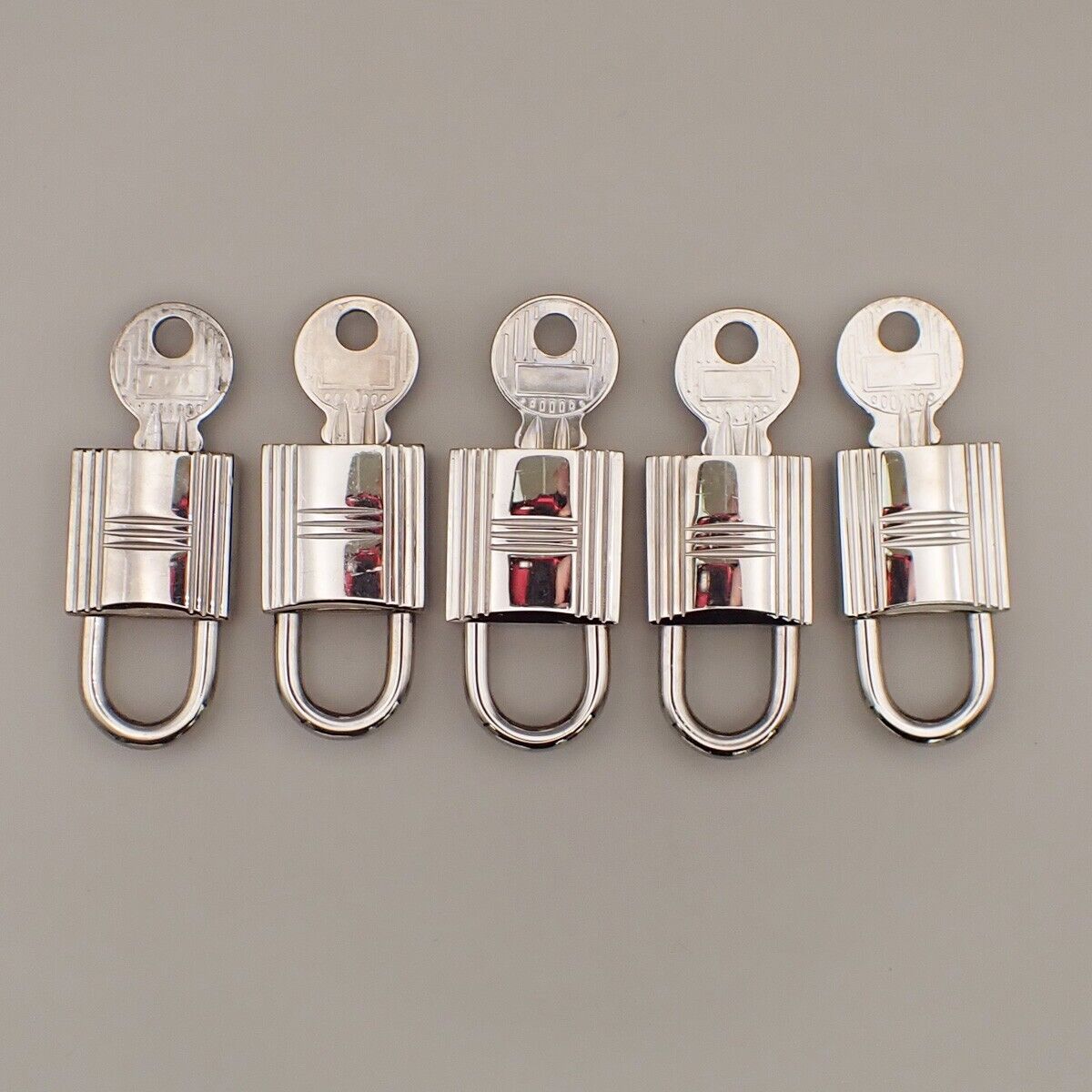 HERMES Logo 5 Set Padlock Key Bag Charm Cadena Silver-Plated Accessroy 37KA556
