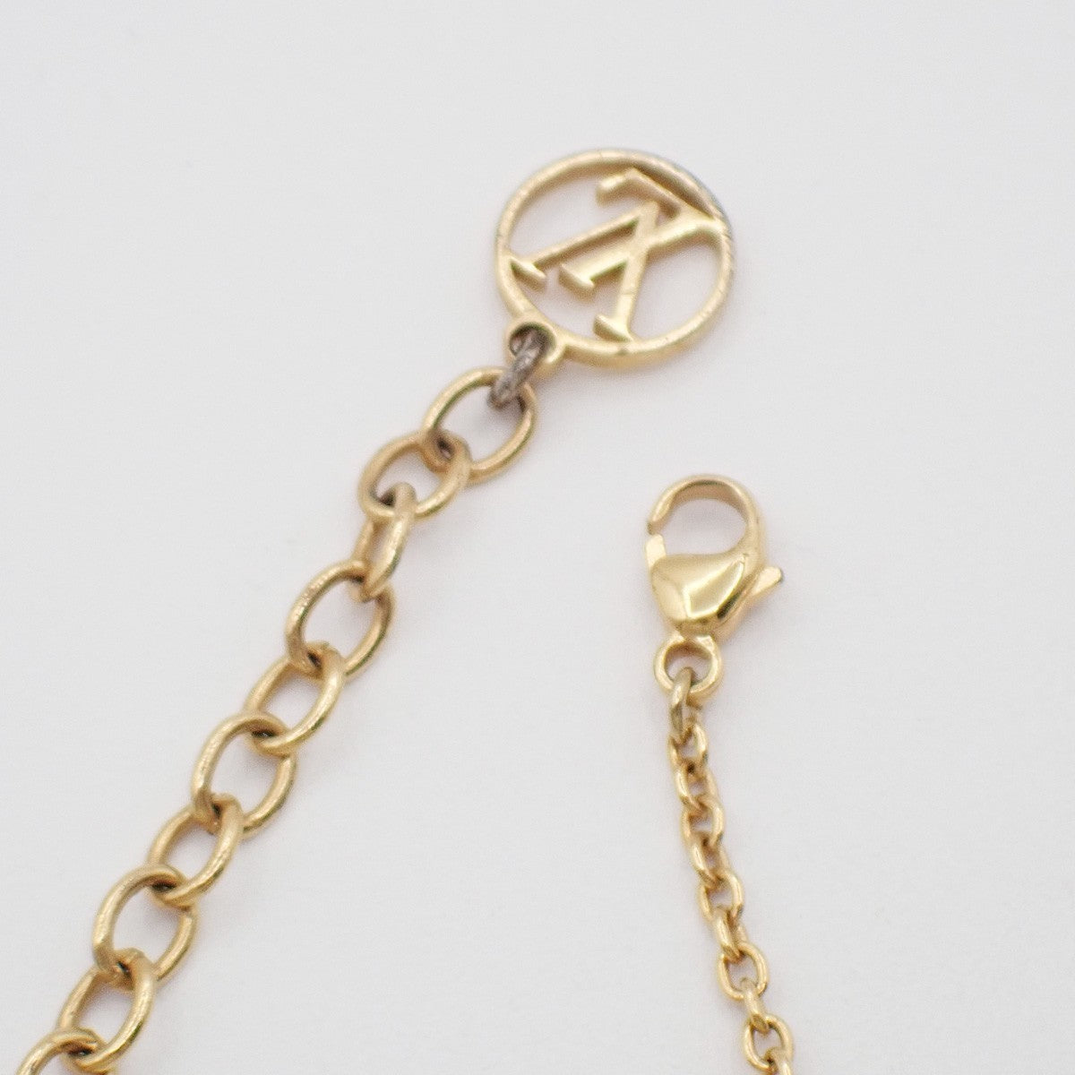 LOUIS VUITTON LV Logo Essential V Bracelet Gold-Plated Italy M61084 05KP269