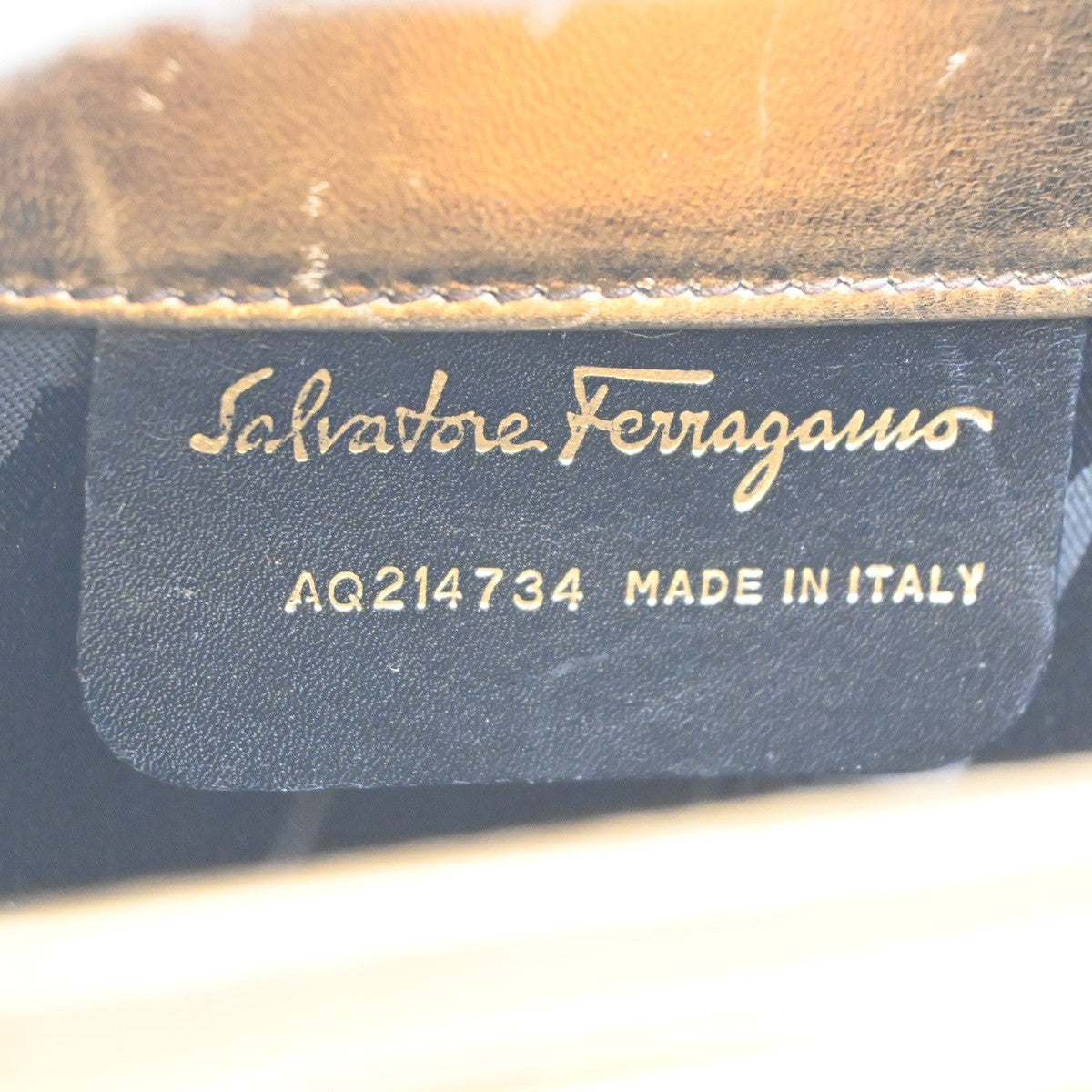 SALVATORE FERRAGAMO Logo Gancini Shoulder Bag Leather Gold GHW Italy 62MA277