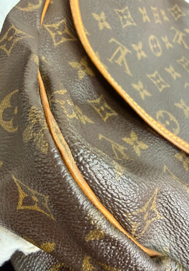 LOUIS VUITTON Saumur 35 Shoulder Bag Monogram Leather BN France M42254 73YH876