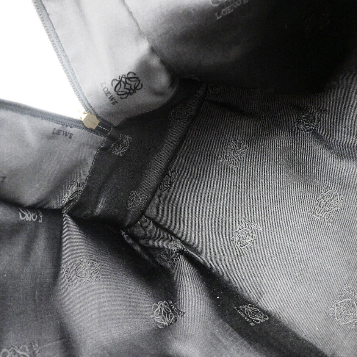 LOEWE AMAZONA 40 Anagram Travel Hand Bad Leather Padlock Black GHW Spain 34YG482