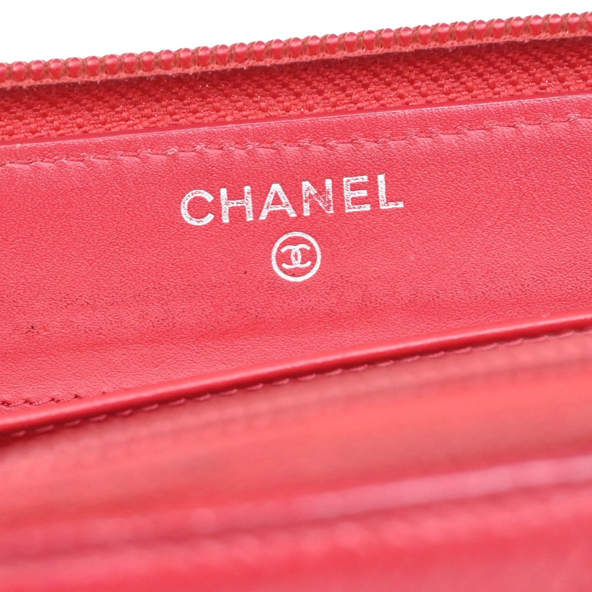 CHANEL CC Logo Zipper Around Wallet Grained Calfskin Leather Red SHW 35YH792