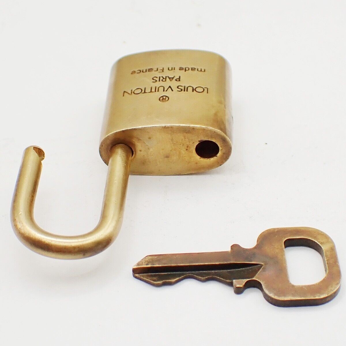 LOUIS VUITTON LV 10 Set  Padlock Key Bag Charm Cadena Gold Plated France 31YF666
